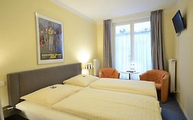 ALPHA Hotel Garni